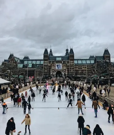 ice-skating-amsterdam